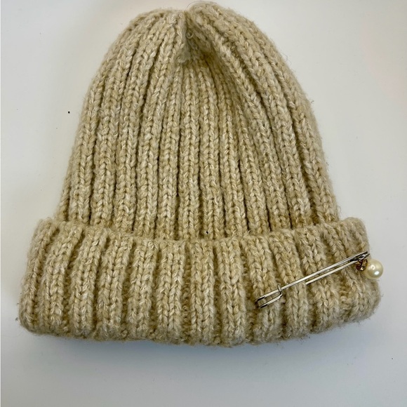 David and Young winter Hat with pin - Picture 1 of 4